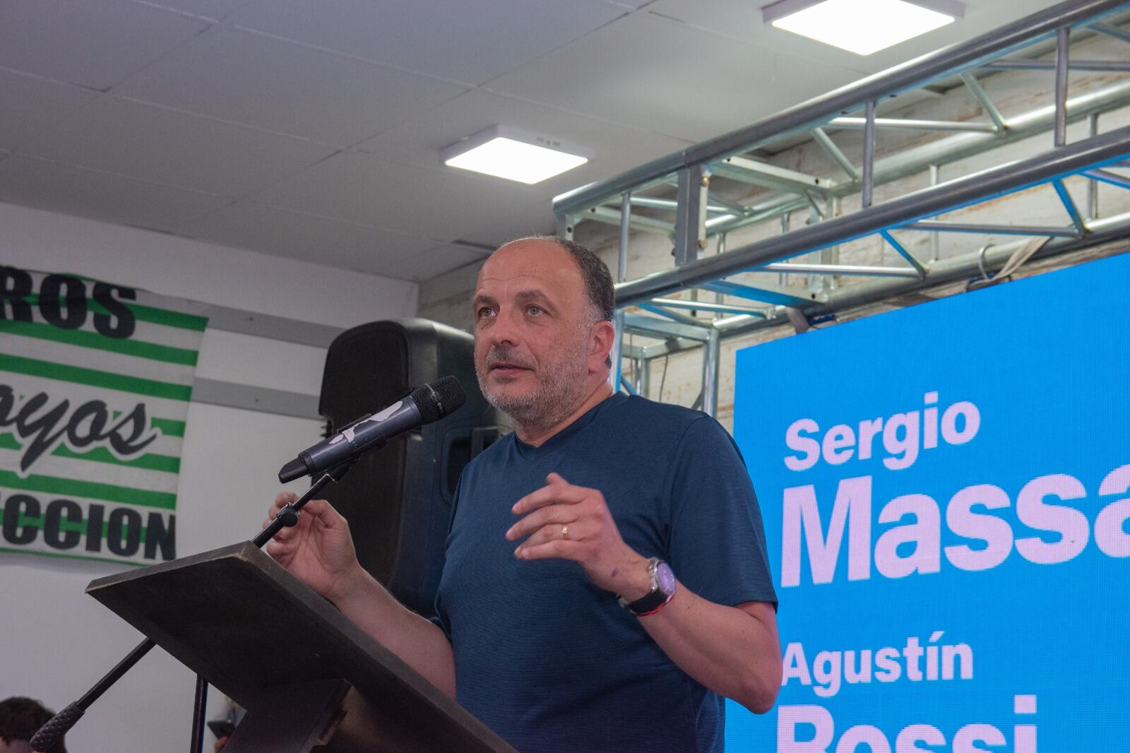 La CGT Regional Tres Arroyos y el peronismo local brindaron su apoyo a Sergio Massa con un acto