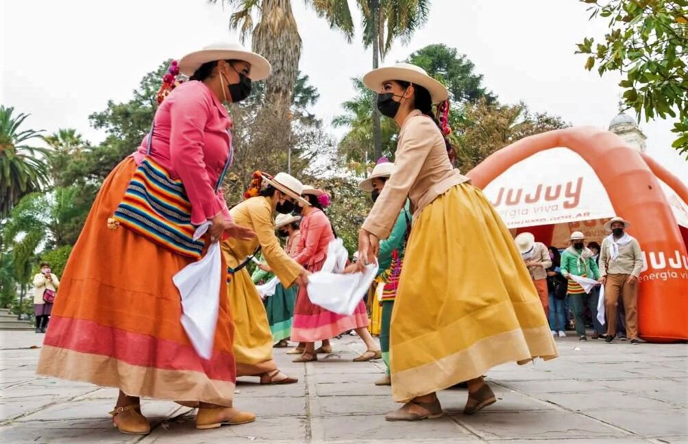 La plaza Belgrano fue escenario del acto de apertura de la temporada de turismo invernal en Jujuy.