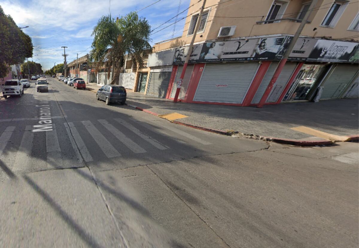 Fue atropellada y abandonada bajo la lluvia: el calvario que vive una mujer en Córdoba