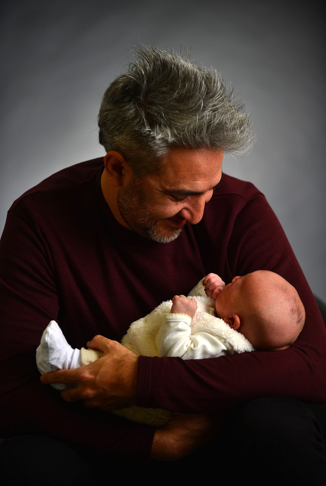 El periodista Andy Ferreyra con su hijo Nino.  (Nicolás Bravo / La Voz)