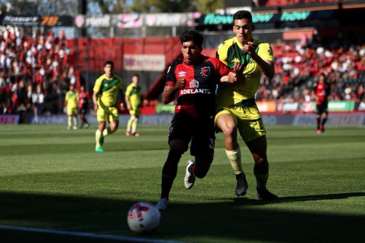Newell’s y Aldosivi igualaron sin goles en el Parque Independencia