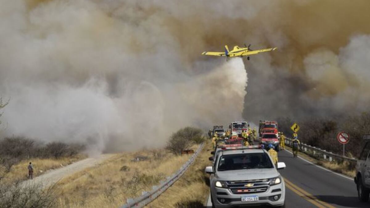 Incendios en Córdoba: declaran zona de catástrofe en Punilla y la Provincia será querellante