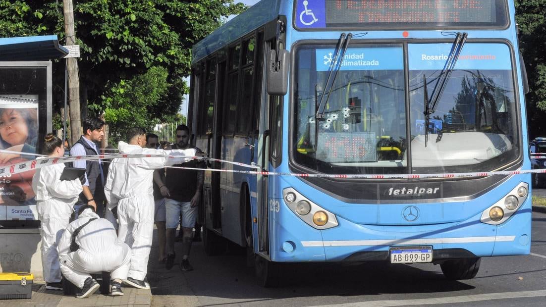 El colectivero César Roldán (43) falleció el sábado 2 de diciembre en Rosario. Le dispararon varias veces cuando llegaba a la esquina de avenida Eva Perón y Cullen.