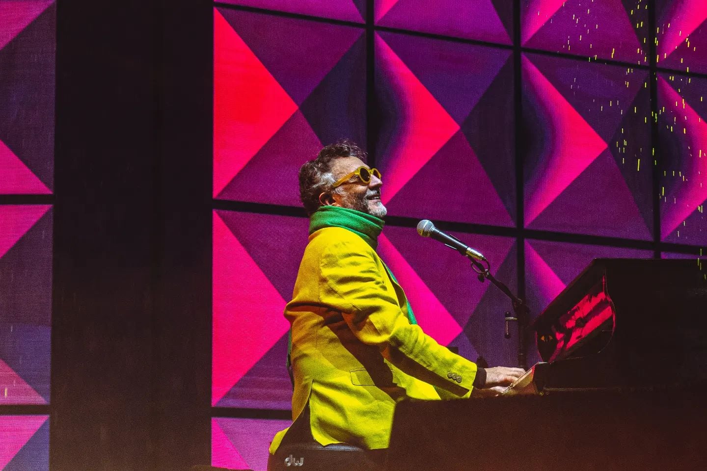 Fito Páez volvió a Mendoza con un espectacular show celebrando sus 30 años después del amor