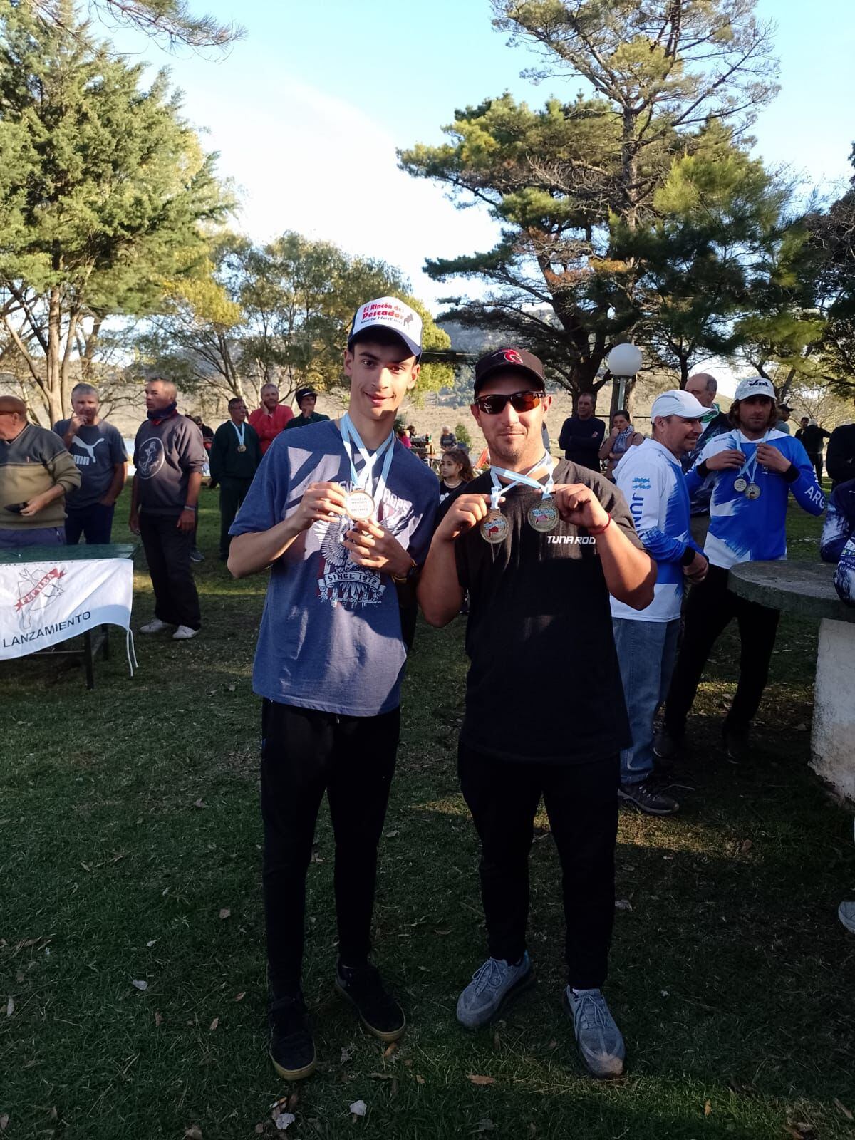 El Club Marea Roja de Tres Arroyos participó en el Provincial de Pesca de Pejerrey embarcado