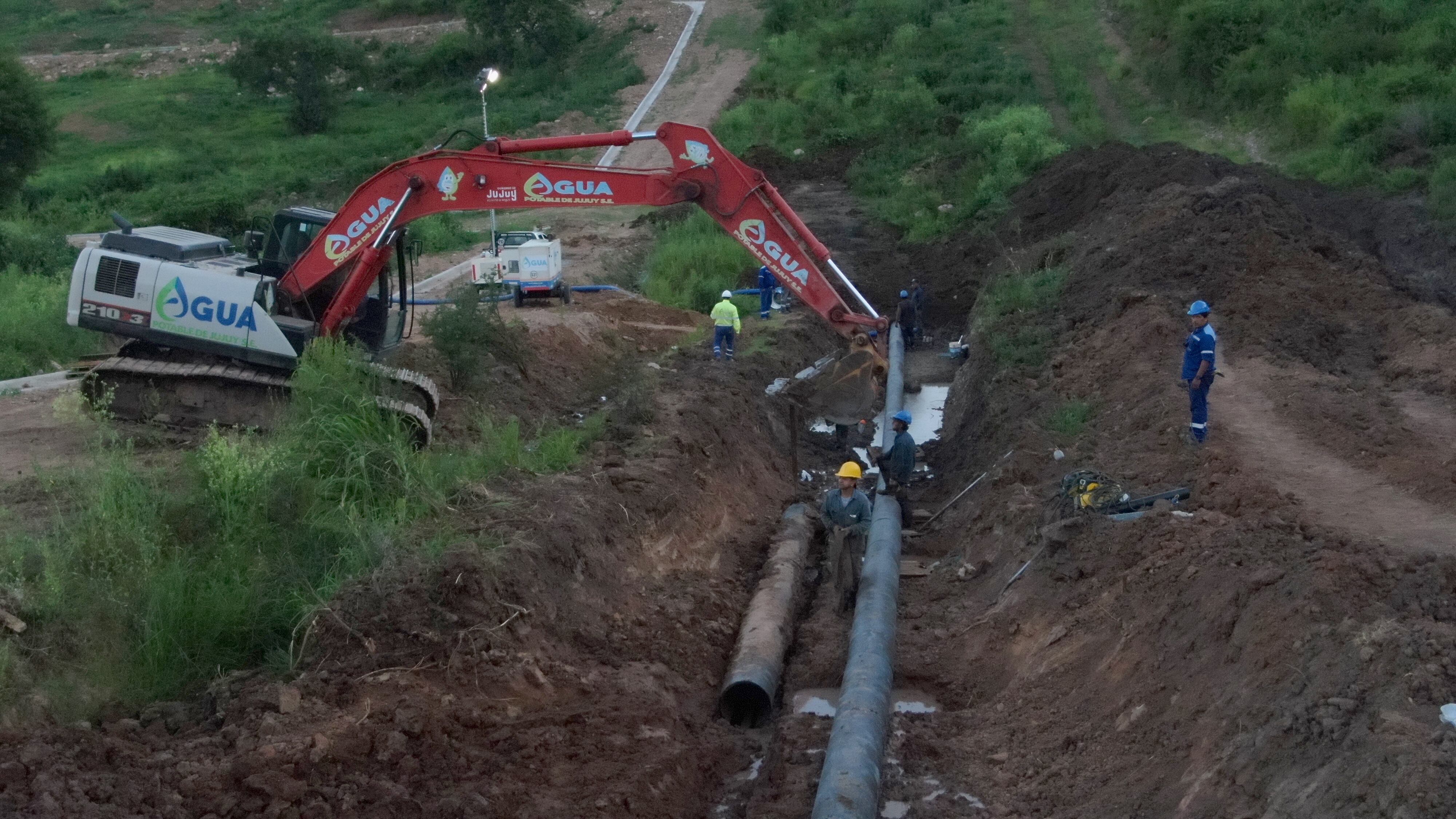 El recambio del segmento en el loteo San Pablo resolvió las pérdidas de agua que el acueducto presentaba en ese punto sensible de la traza.