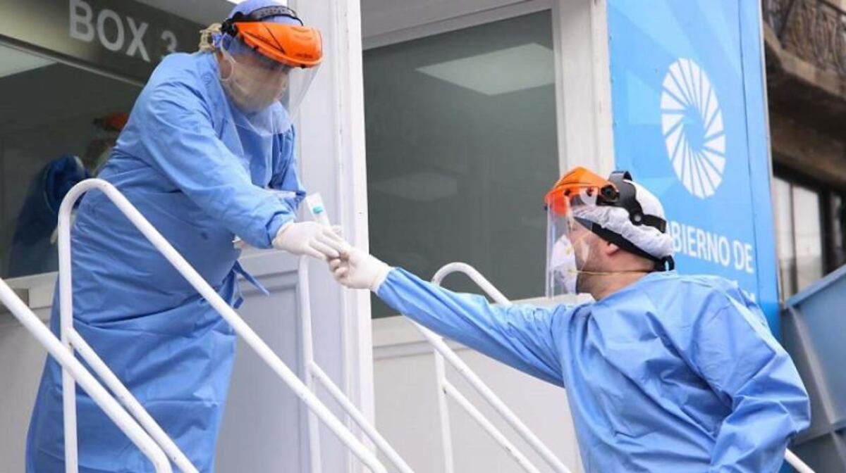 Este martes Tucumán sumó 93 casos de coronavirus y dos fallecimientos