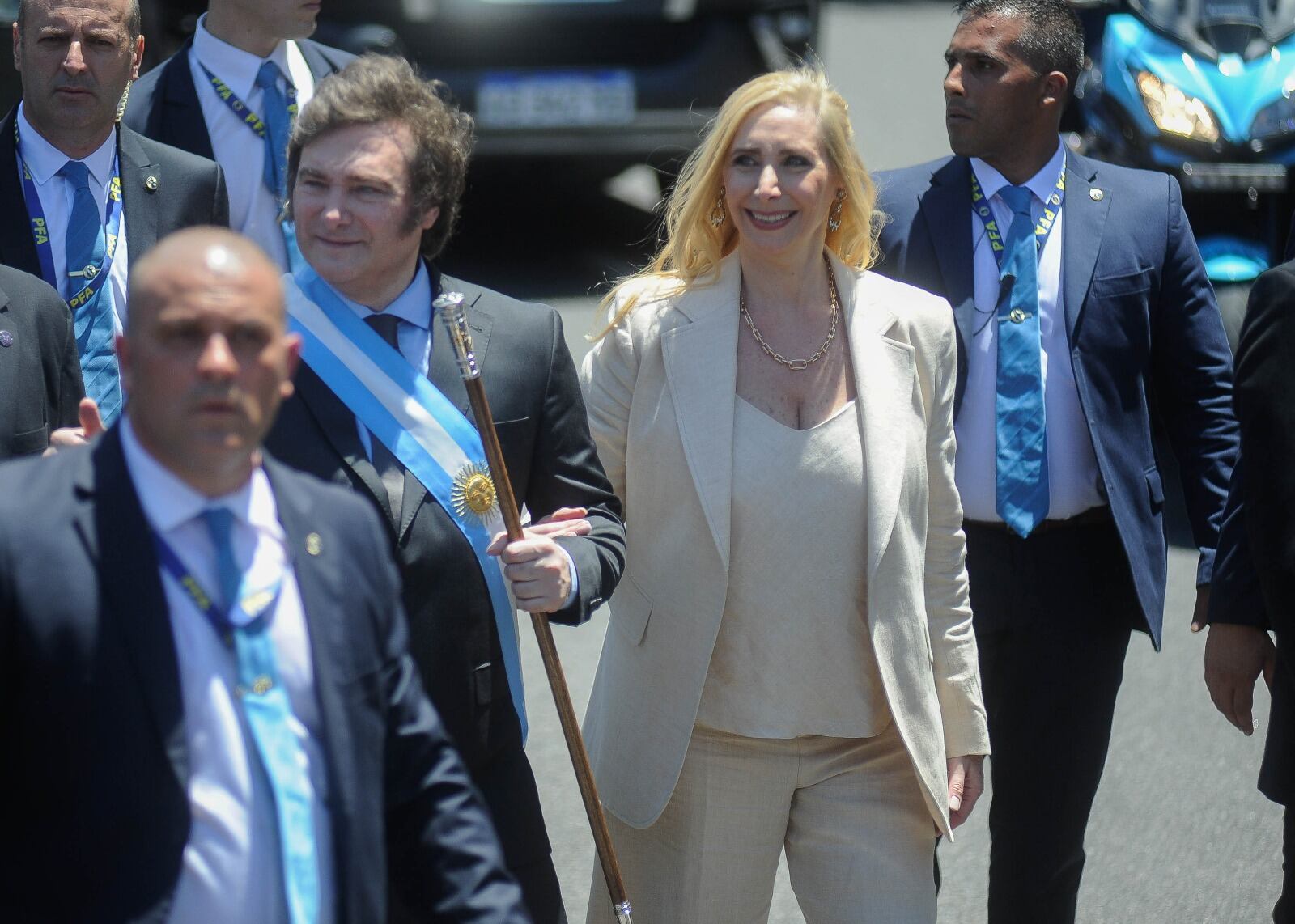 El presidente Javier Milei y su hermana Karina, secretaria general de Presidencia, durante la ceremonia de investidura. Foto: Clarín