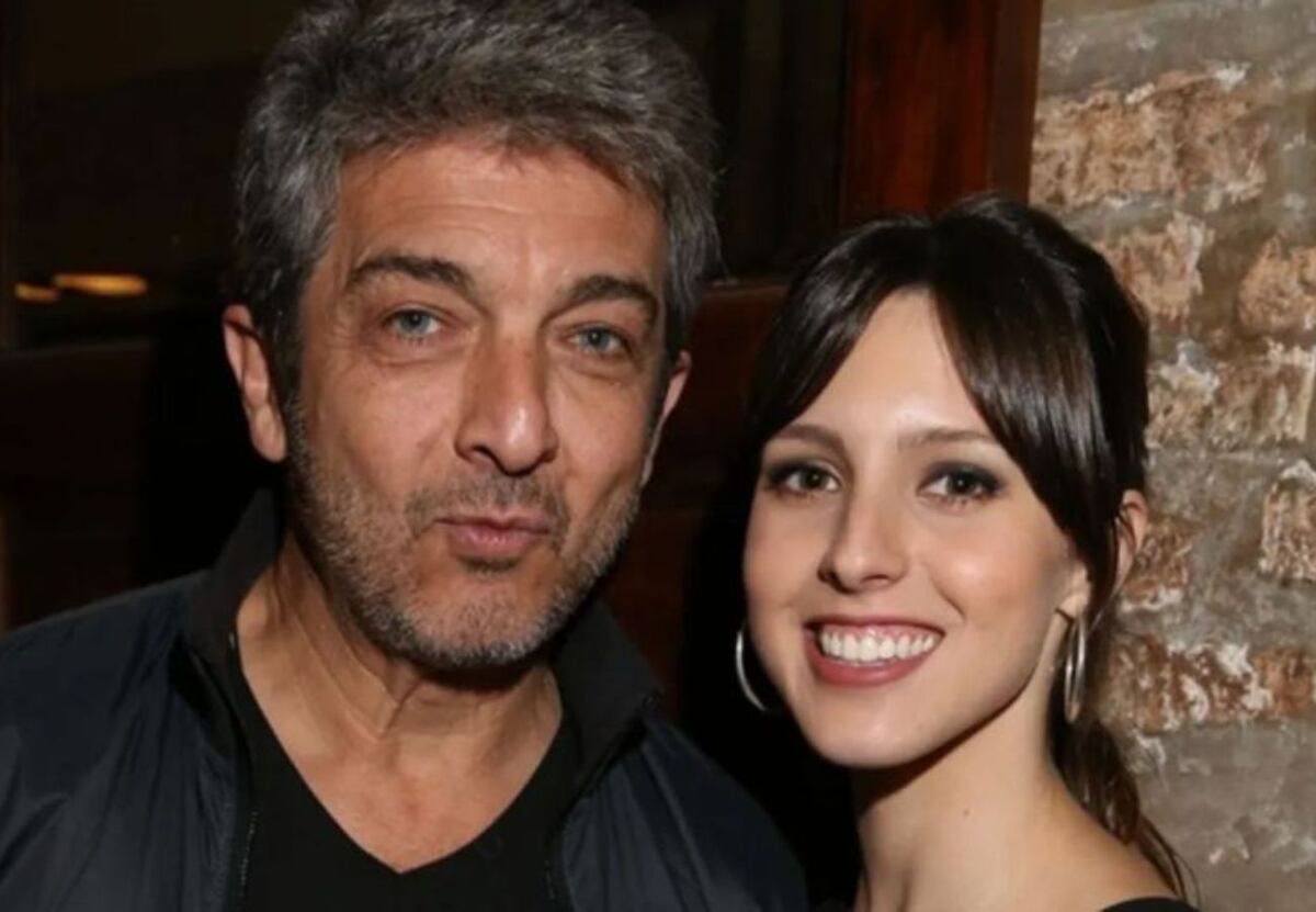 A qué se dedica Clara, la hermana bajo perfil del Chino Darín, a sus 32 años