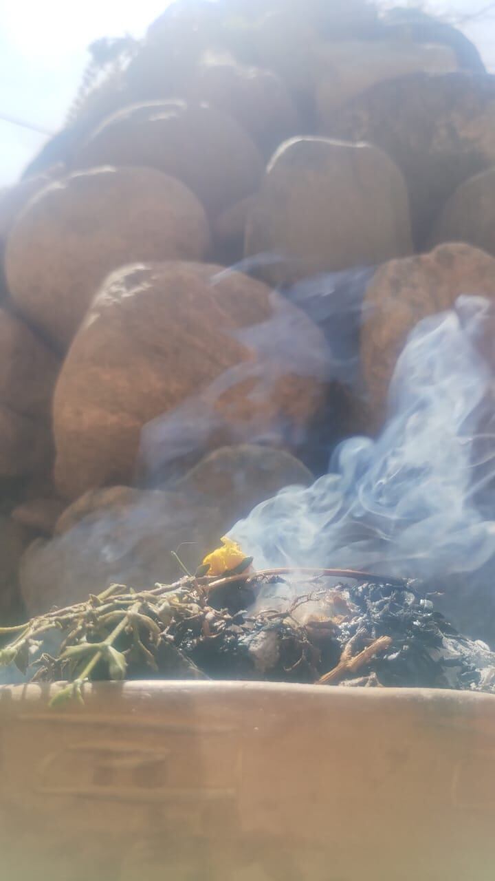 Ofrendas en La Apacheta de la plaza.