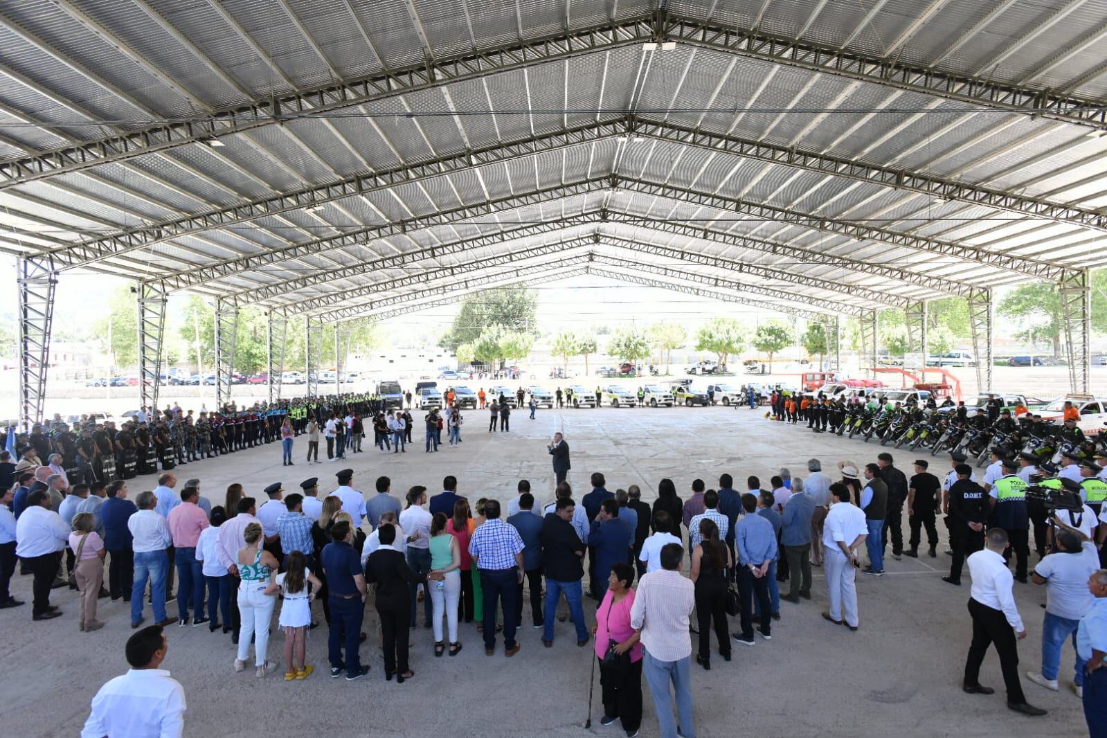 El gobernador Osvaldo Jaldo durante su discurso.