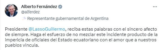 Fuerte cruce entre Fernández y Guillermo Lasso - Twitter