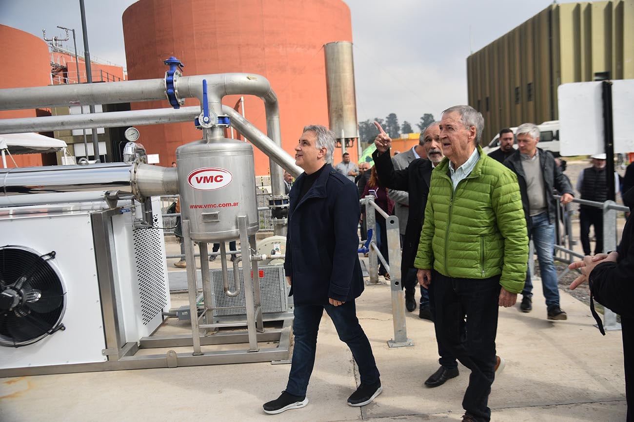 Juan Schiaretti y Martín Llaryora en la inauguración de Bajo Grande. 