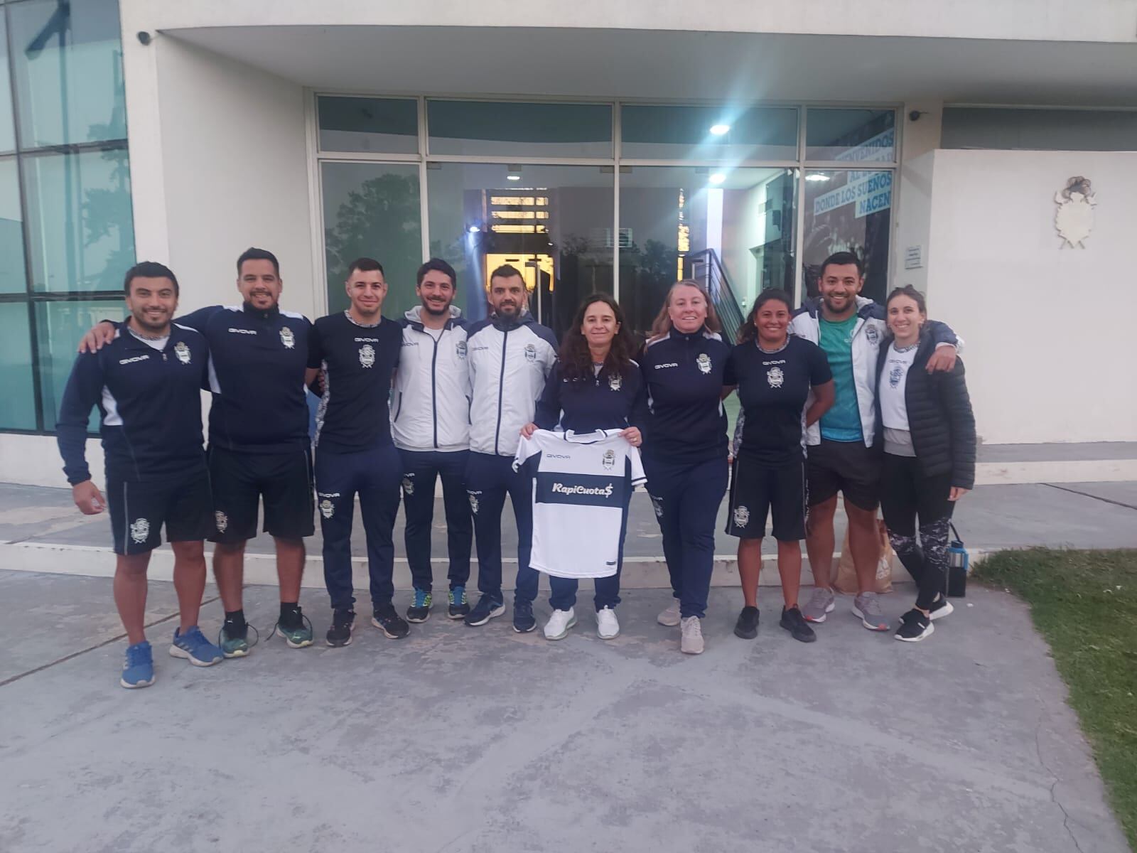 Gimnasia LP con Villalobos flamante DT