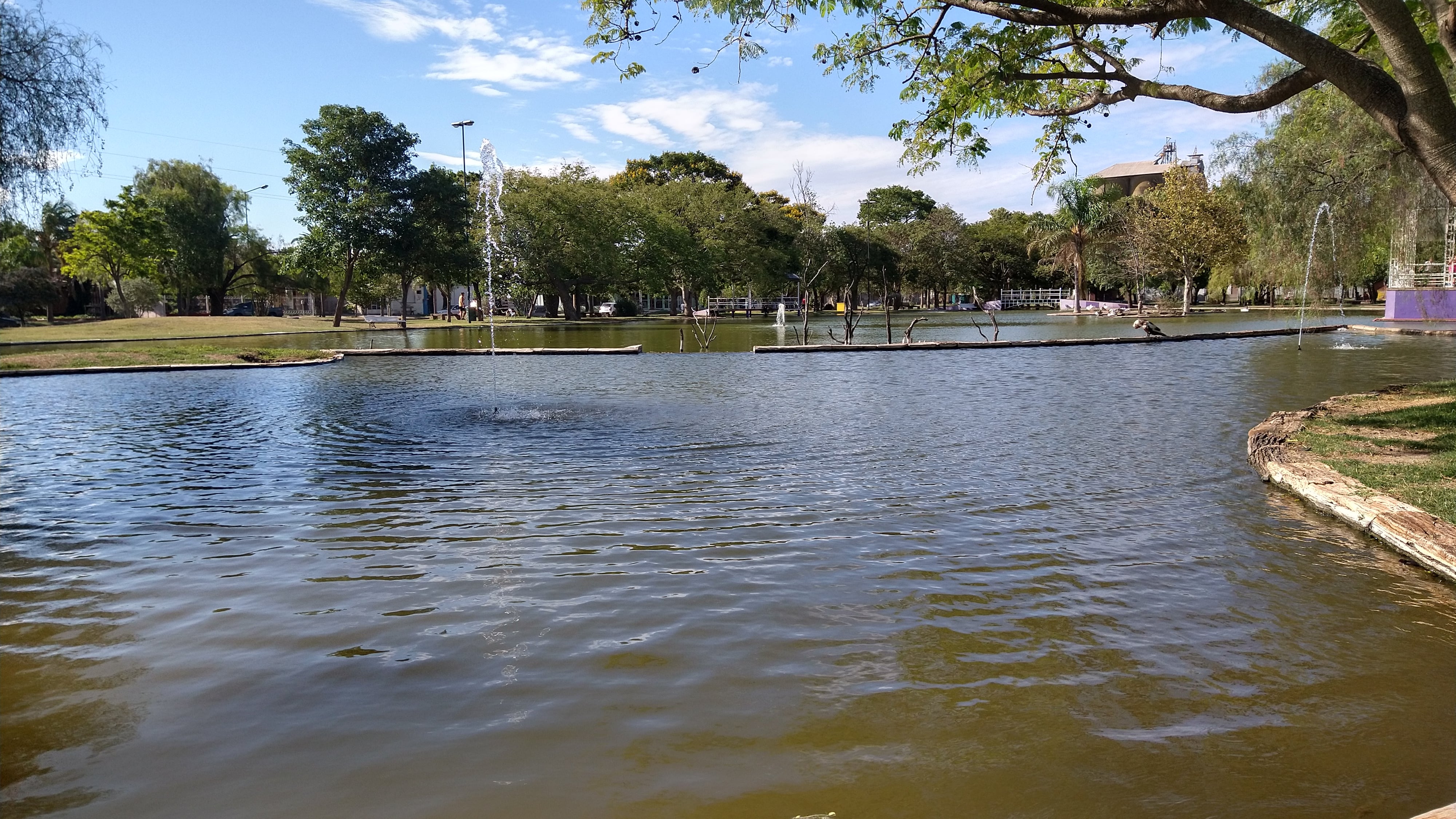 Lago recreativo en Morteros