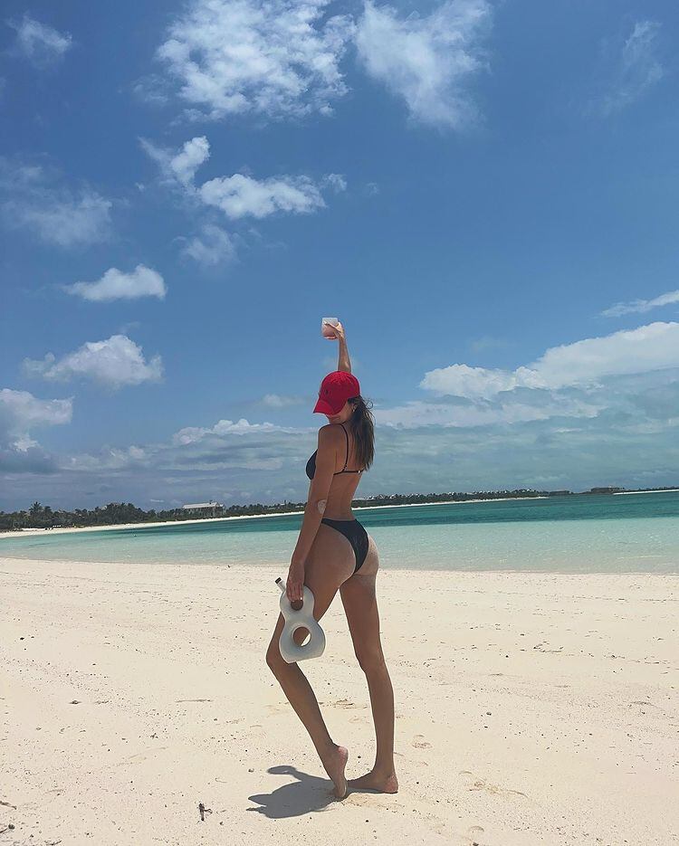 Kendall Jenner enamoró a todos desde la playa.