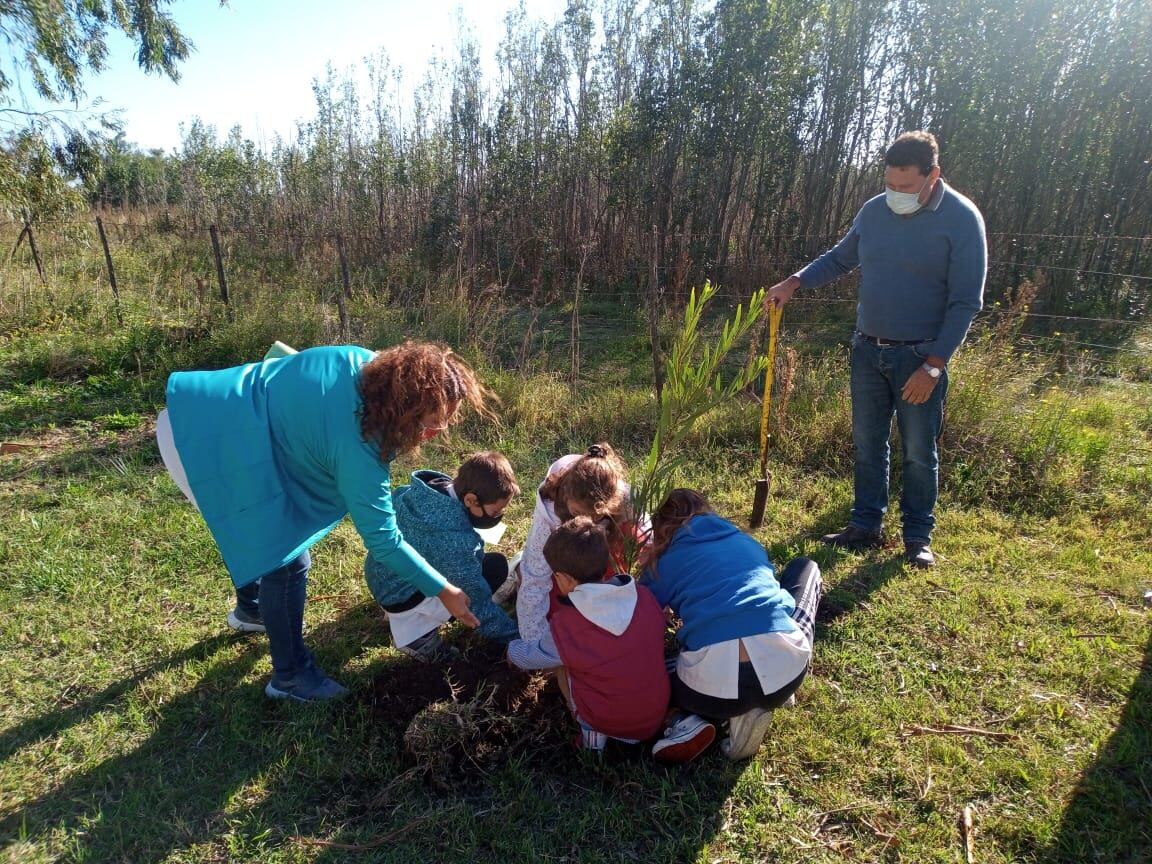 Charla sobre Gestión Ambiental en la escuela de La Sortija