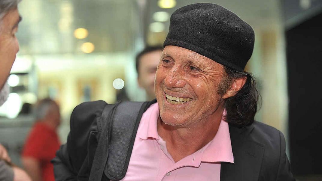 Guillermo Vilas atraviesa un cuadro difícil de salud.