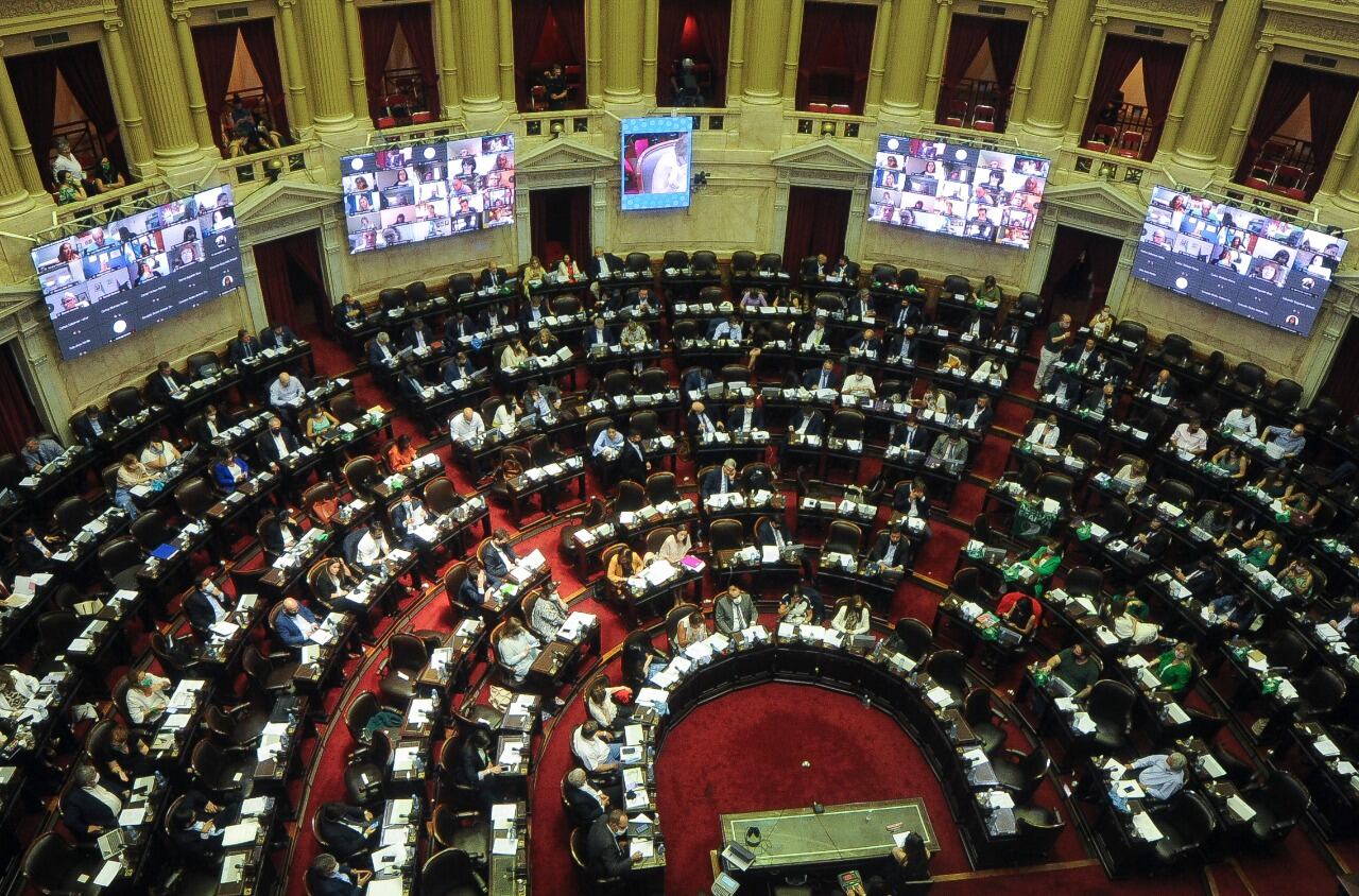 Sesión en Diputados para debatir el proyecto de interrupción voluntaria y legal del embarazo.