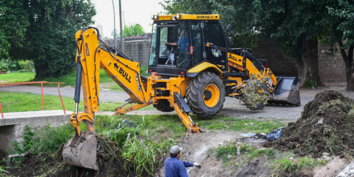 Retiraron más de 100 toneladas de basura del Canal Maestro de Córdoba