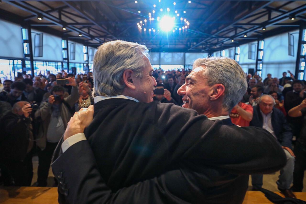 Alberto Fernández y Mario Meoni (Foto: Presidencia)