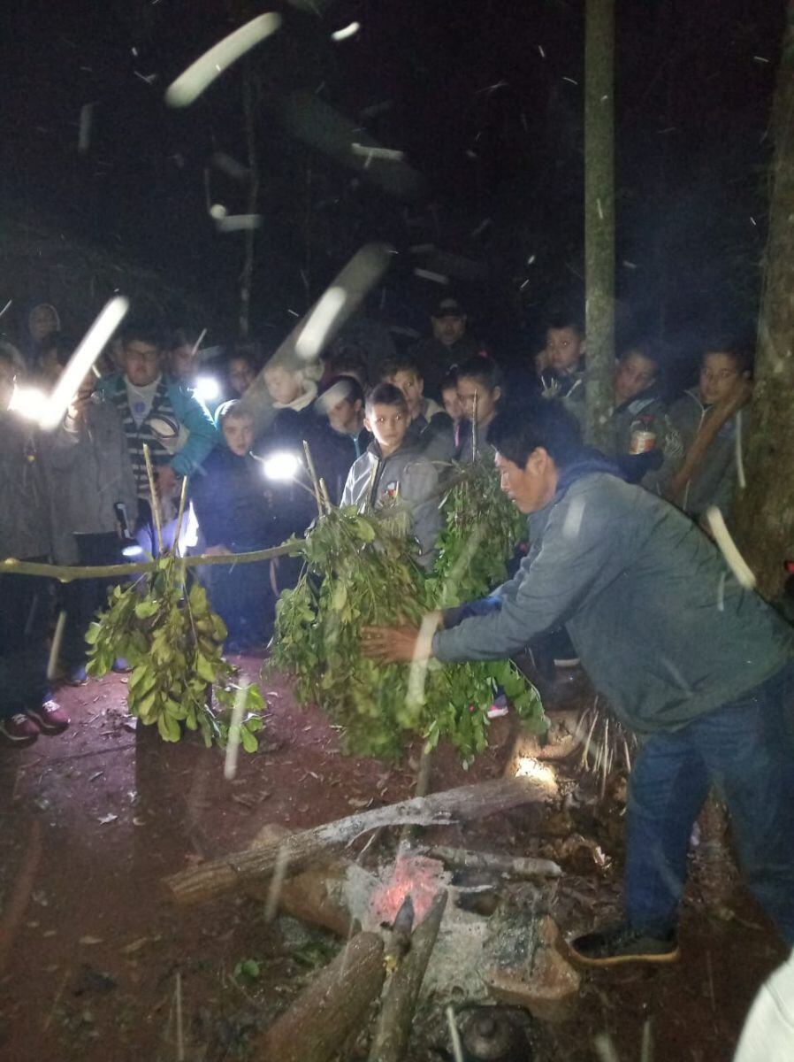 Cooperativa de Andresito promociona la elaboración ancestral de la yerba mate.