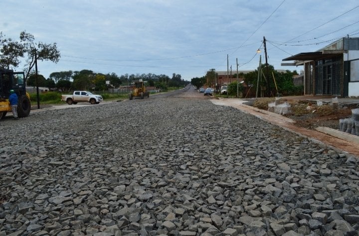 Se encuentran ejecutando obras de modernización de calles en la capital provincial.