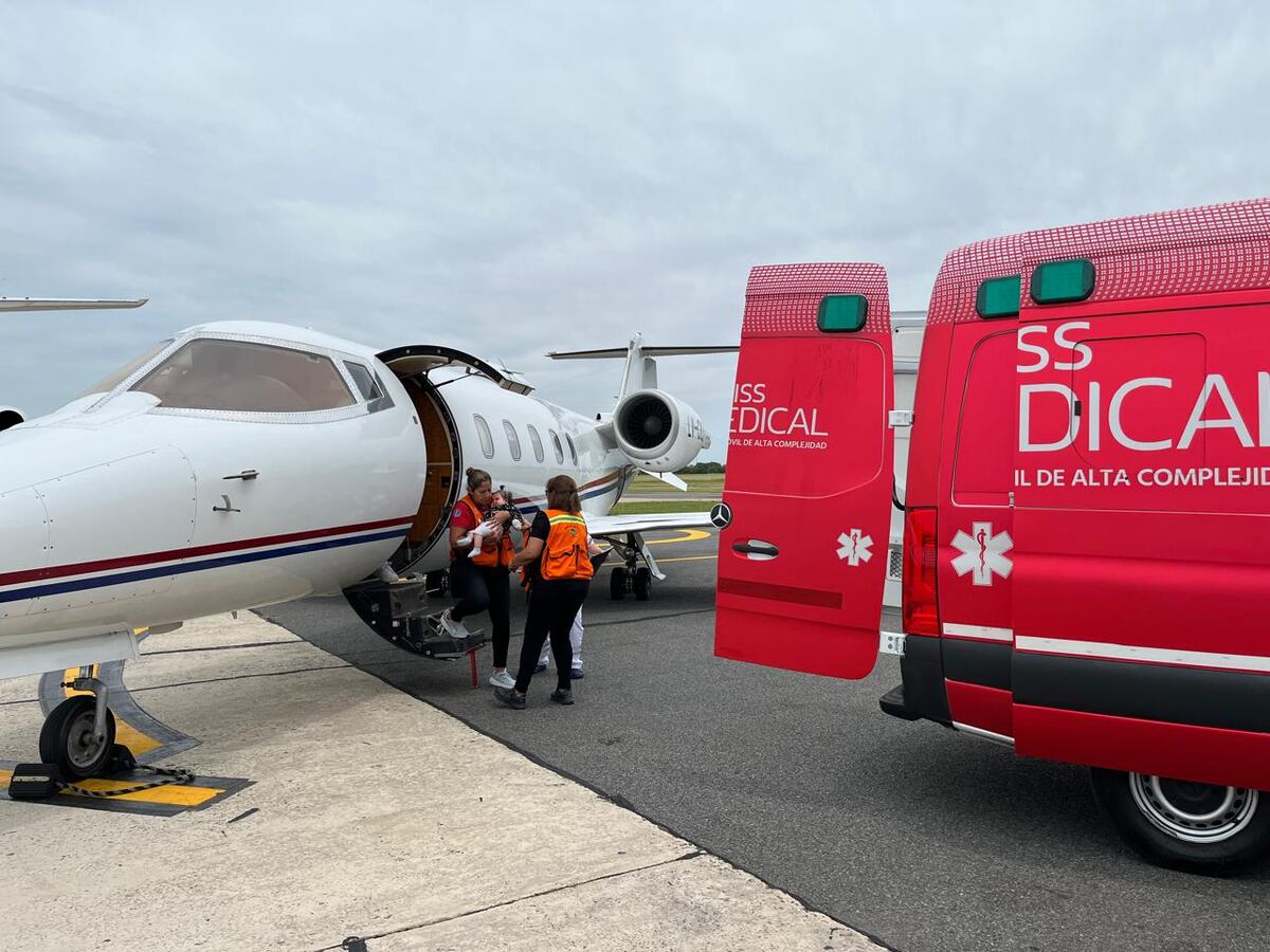 El avión sanitario trasladó a una bebé de 10 meses al Garrahan