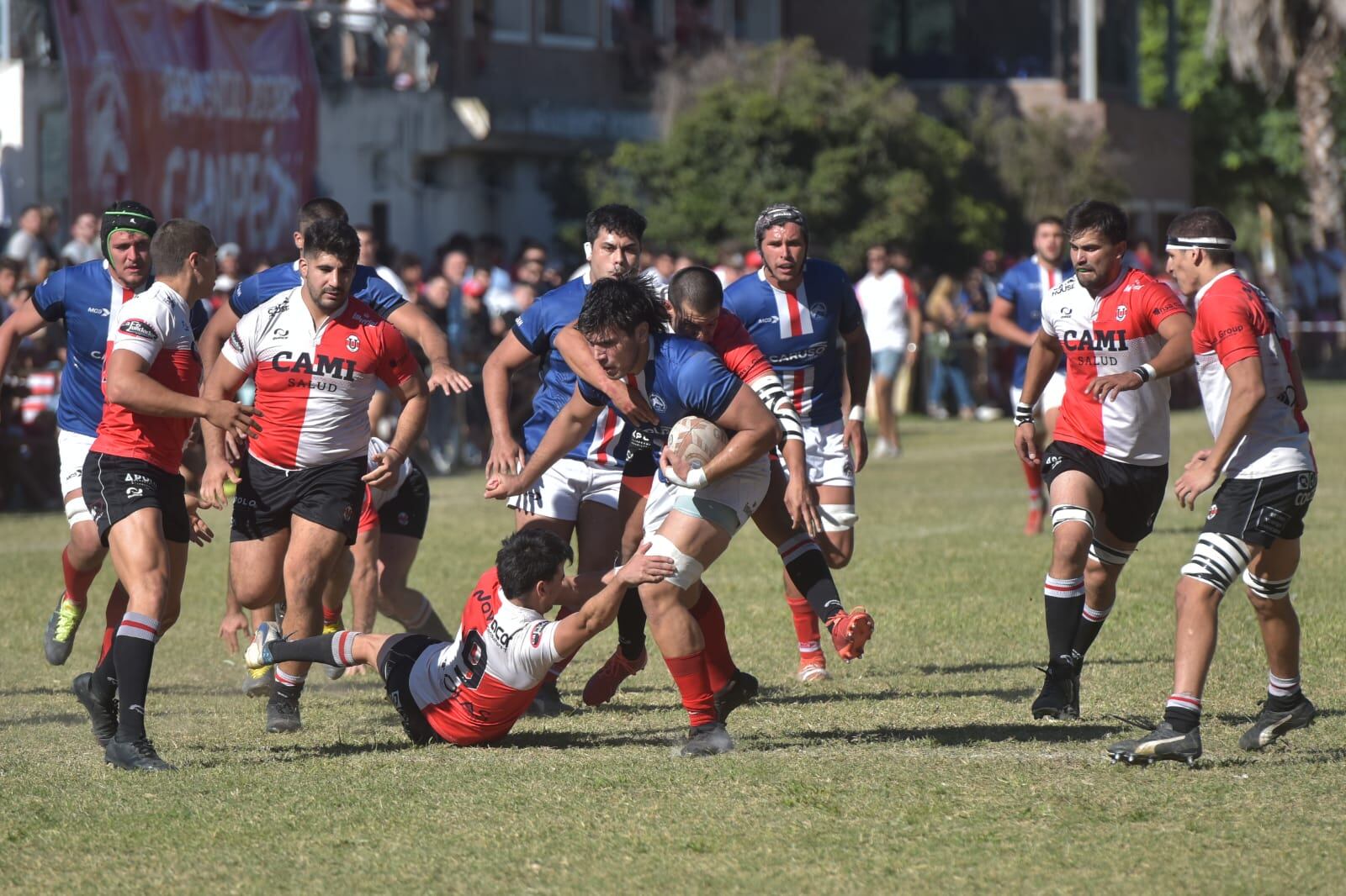 El campeón Jockey CC perdió ante Universitario, en una de las sorpresas del inicio del torneo.