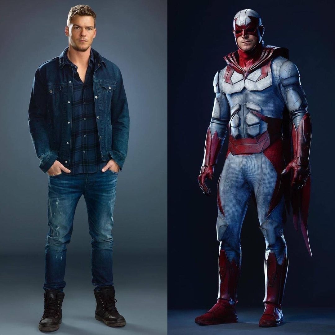 Alan Ritchson como Halcón en la serie Titans.