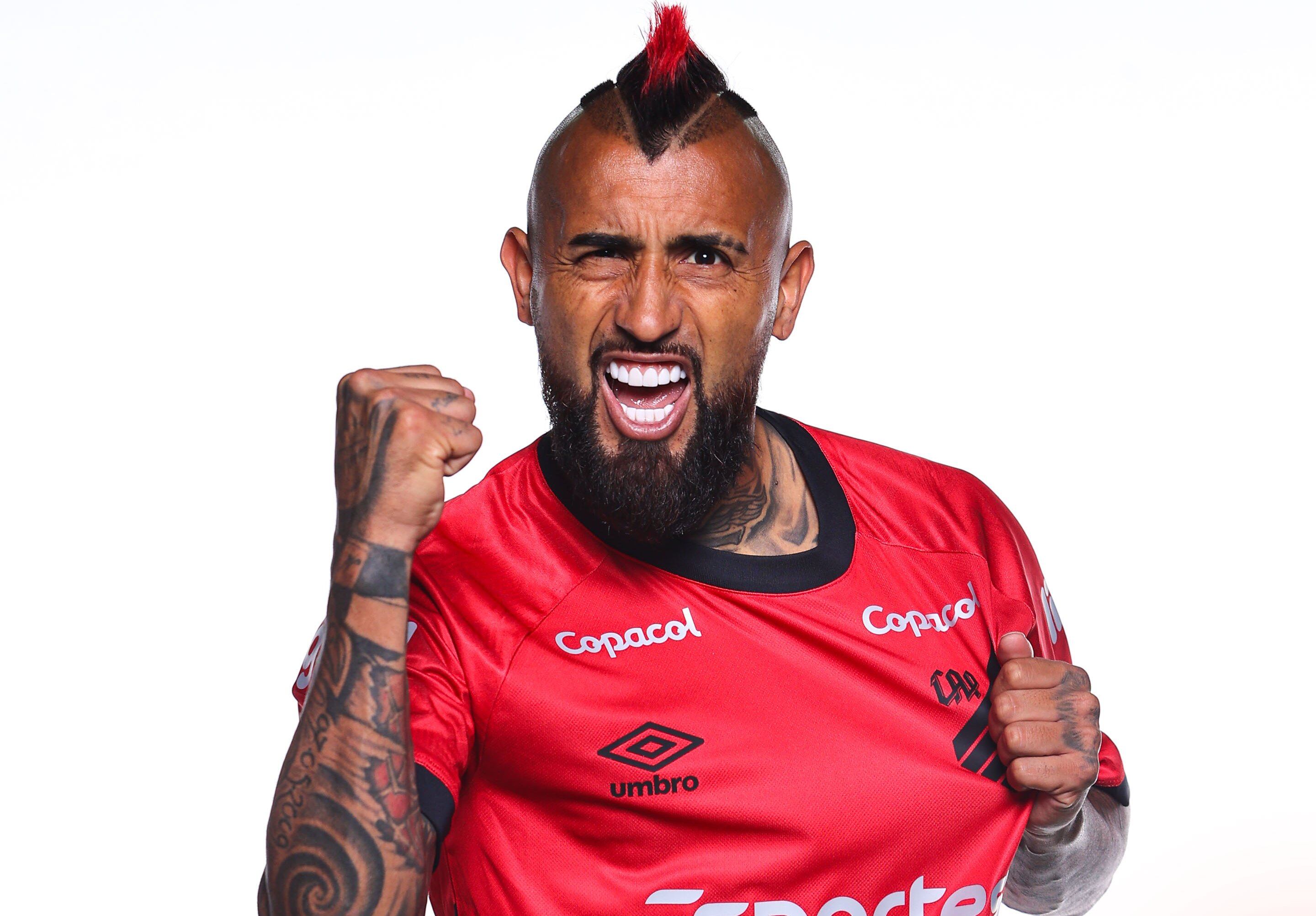 El chileno Arturo Vidal cambia de equipo en Brasil. (Prensa Paranaense).