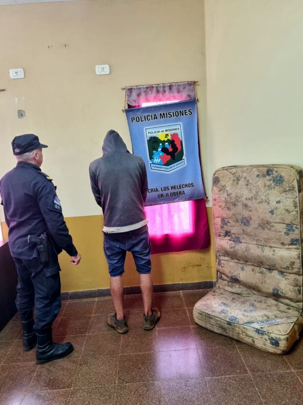 Detienen a dos individuos por robos en Los Helechos y Oberá