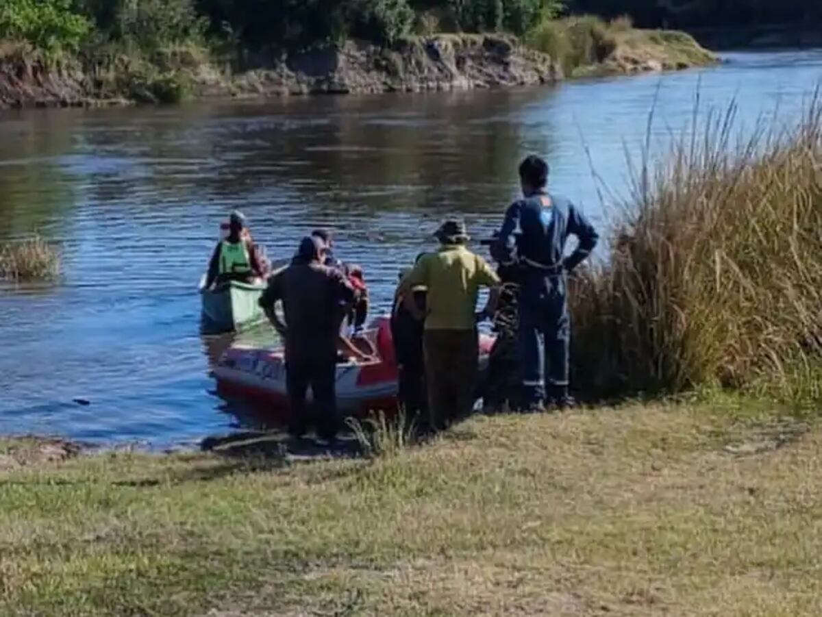 Alerta en río Gualeguay: desesperación e incertidumbre tras la desaparición de dos personas