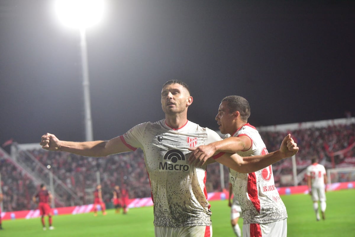 Video: Maravilla Martínez cortó la sequía, con el gol de Instituto para ganar sobre la hora