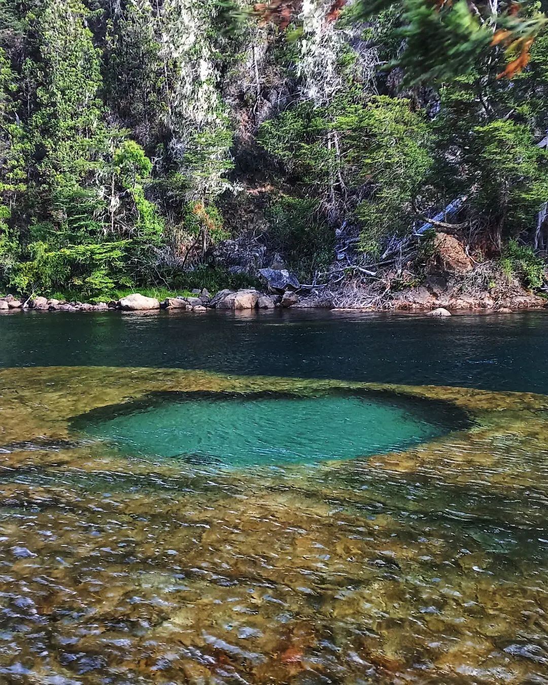 Pozón del Río Manso, uno de los lugares paradisíacos de Río Negro.