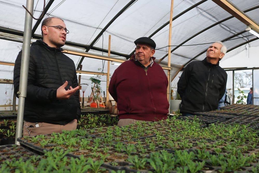 Taller de producción de fruta fina en Tolhuin.