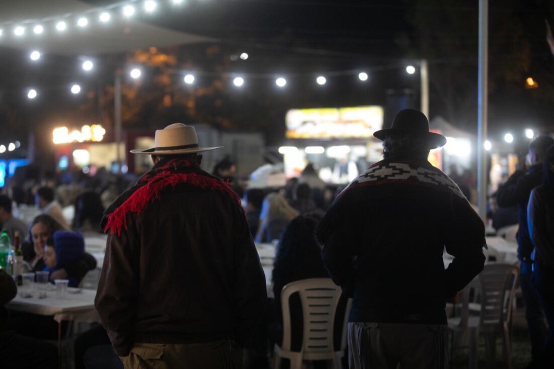 La gente volvió al predio ferial y se vivió una jornada sin ingual, después de dos años, en la inauguración de la Fiesta de la Ganadería.