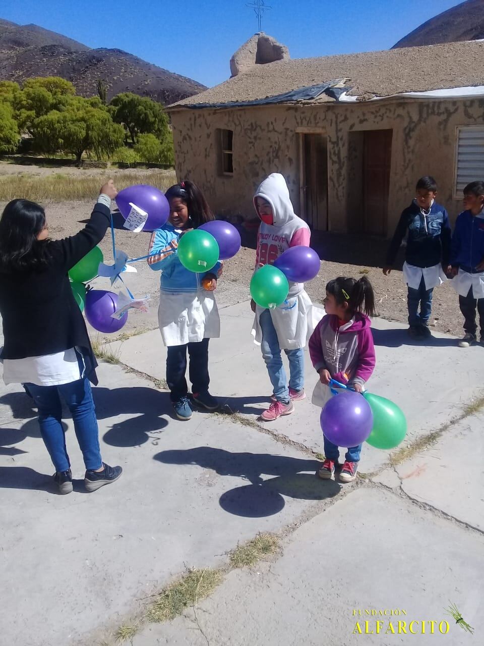 El reencuentro con los alumnos de la Escuela ARA General Belgrano estuvo repleto de alegría y emoción.