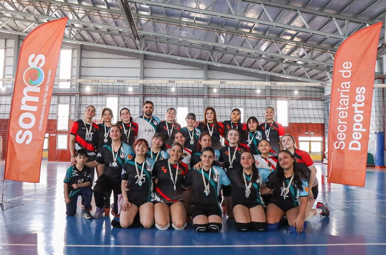 Juegos Fueguinos: Universitario campeonas locales del vóley sub-15