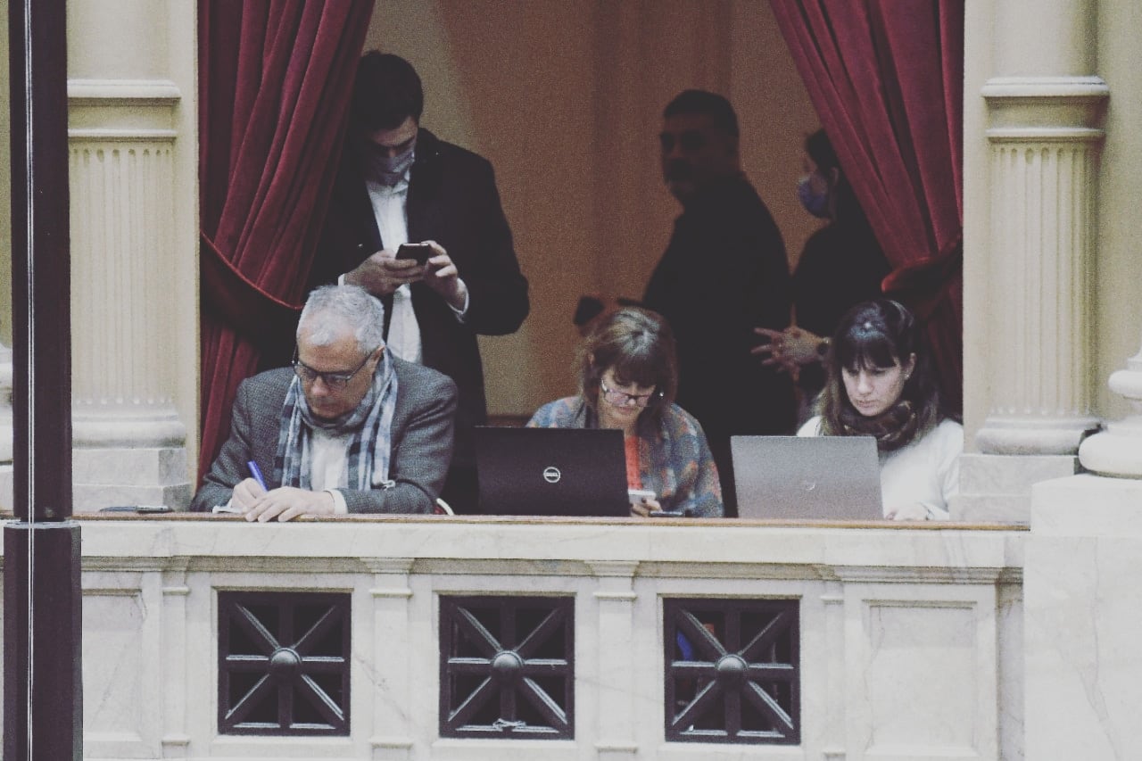 Desde el Congreso, Carolina Ramos realiza sus coberturas.