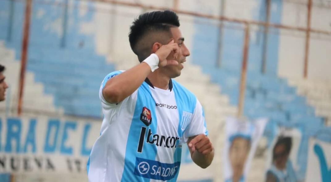 El delantero Emiliano Blanco se va de la Academia después de ser un delantero importante en el ascenso a la Primera Nacional (Prensa Racing CBA).