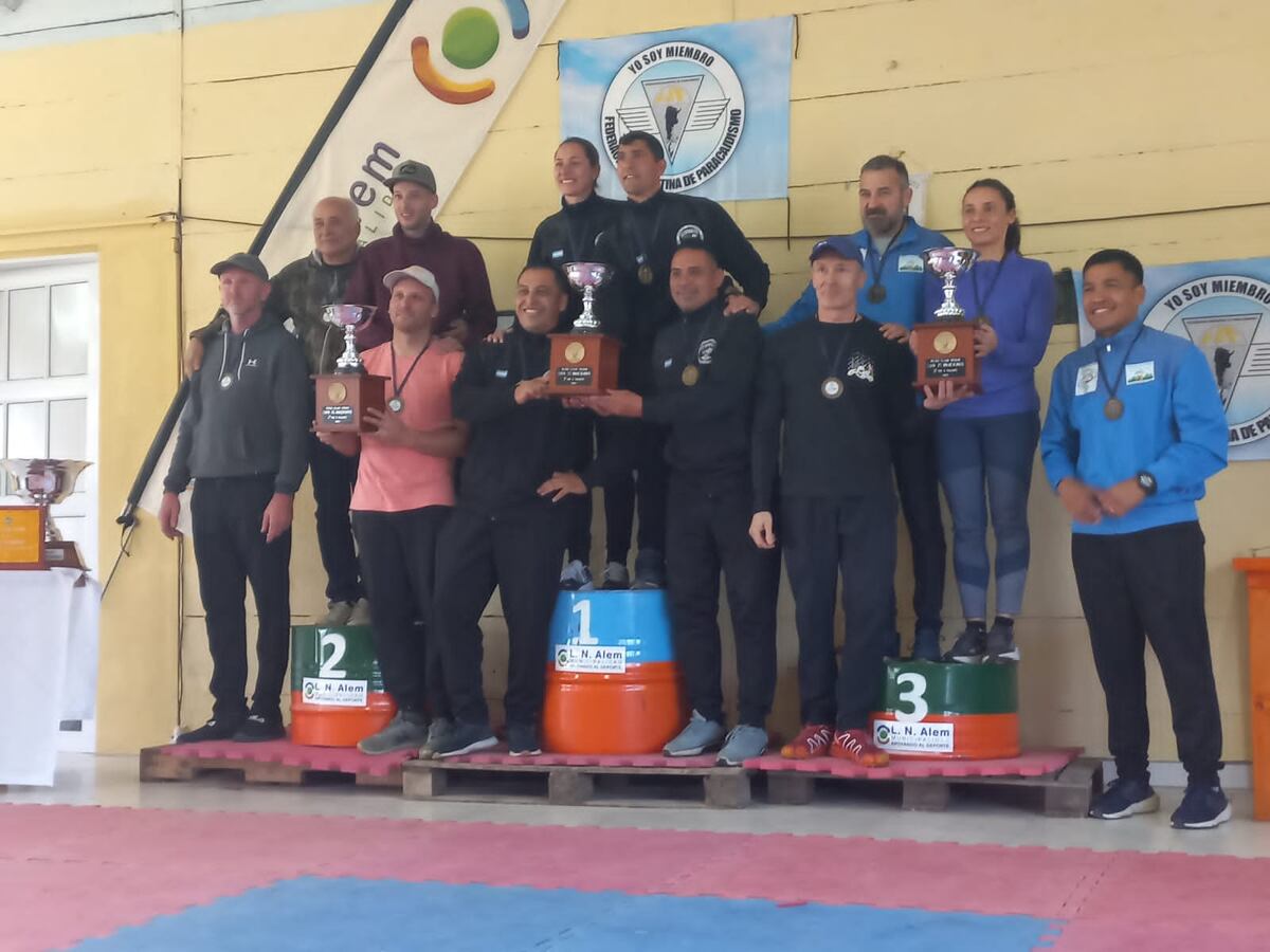 Paracaidismo: el Equipo Militar del Ejército Argentino sobresalió en el 57° campeonato nacional