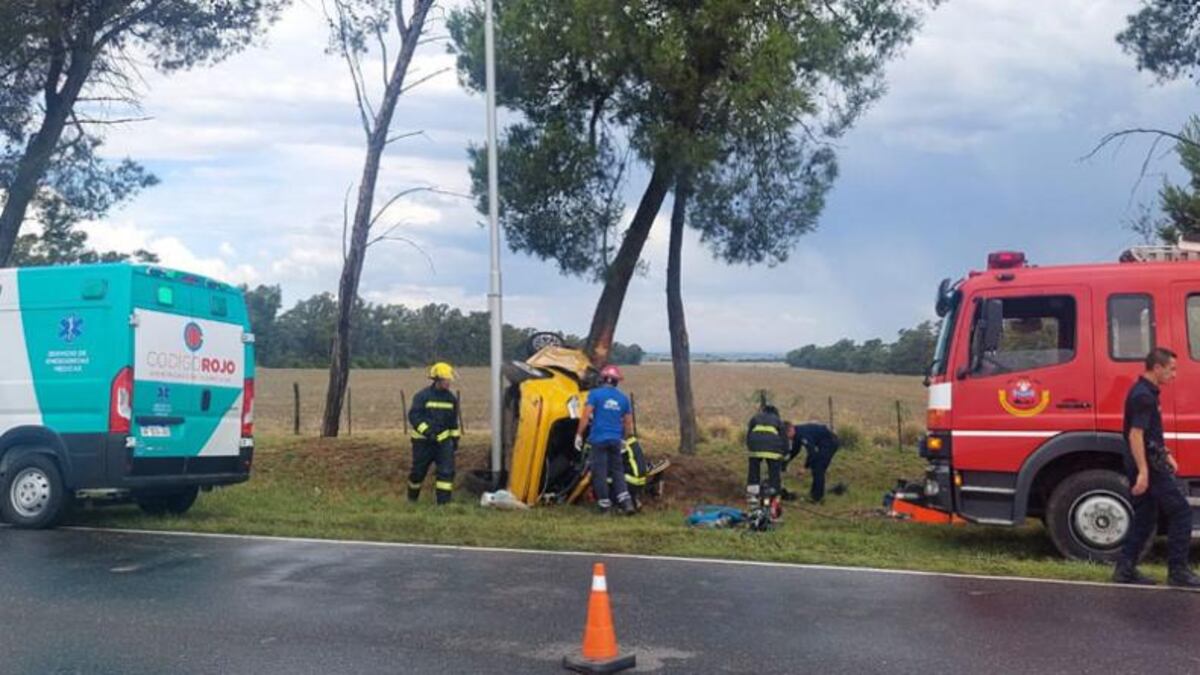 Alta Gracia: perdió el control del vehículo, impactó contra un árbol y murió un niño de 7 años