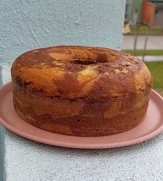 Fácil y rápido: la receta definitiva para preparar una torta marmolada mega rica