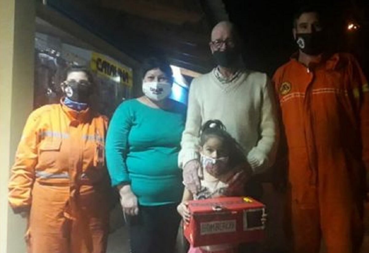 Cruz Alta: la niña que donó sus ahorros a los Bomberos