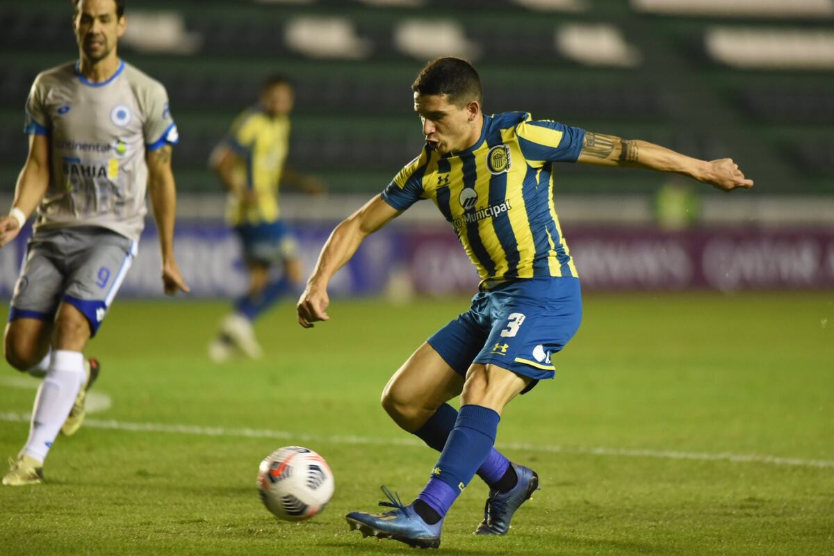 Central igualó sin goles ante 12 de Octubre y pasó a octavos de la Sudamericana