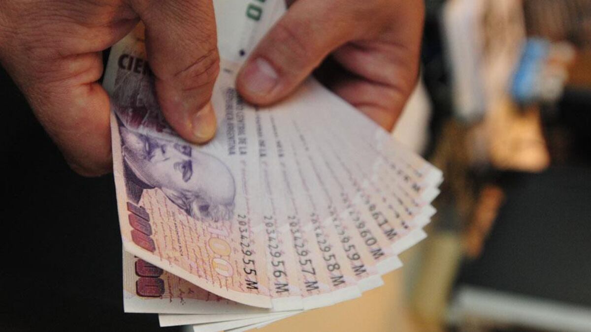 Impuesto a las Ganancias: el Gobierno oficializa la exención para trabajadores con sueldos de hasta $150.000