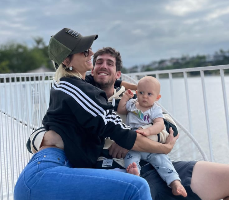 Noelia Marzol, Ramiro Arias y su hijo Donatello.