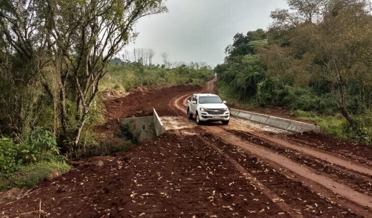 Colonia Delicia: quedó habilitado un nuevo puente sobre el arroyo Yacutinga.