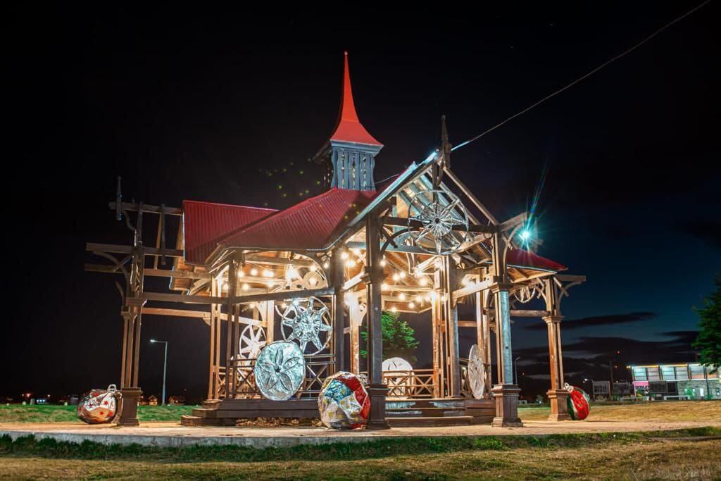 Inauguraron el nuevo Paseo Navideño en Ushuaia